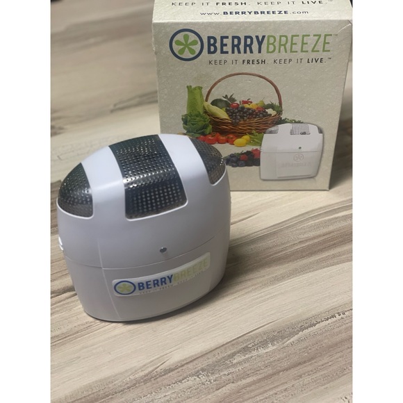 NIB Berry Breeze Fridge Fresh Fruit Saver Keep It Fresh Approved Organic - Picture 4 of 9